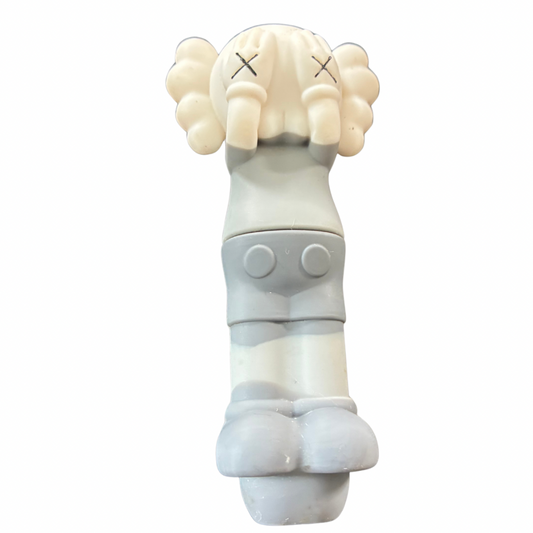 Kaws (Silicone Pipe)